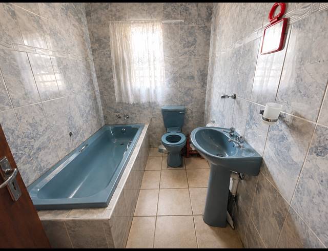 2 BEDROOM HOUSE FOR SALE IN SEBOKENG ZONE 7